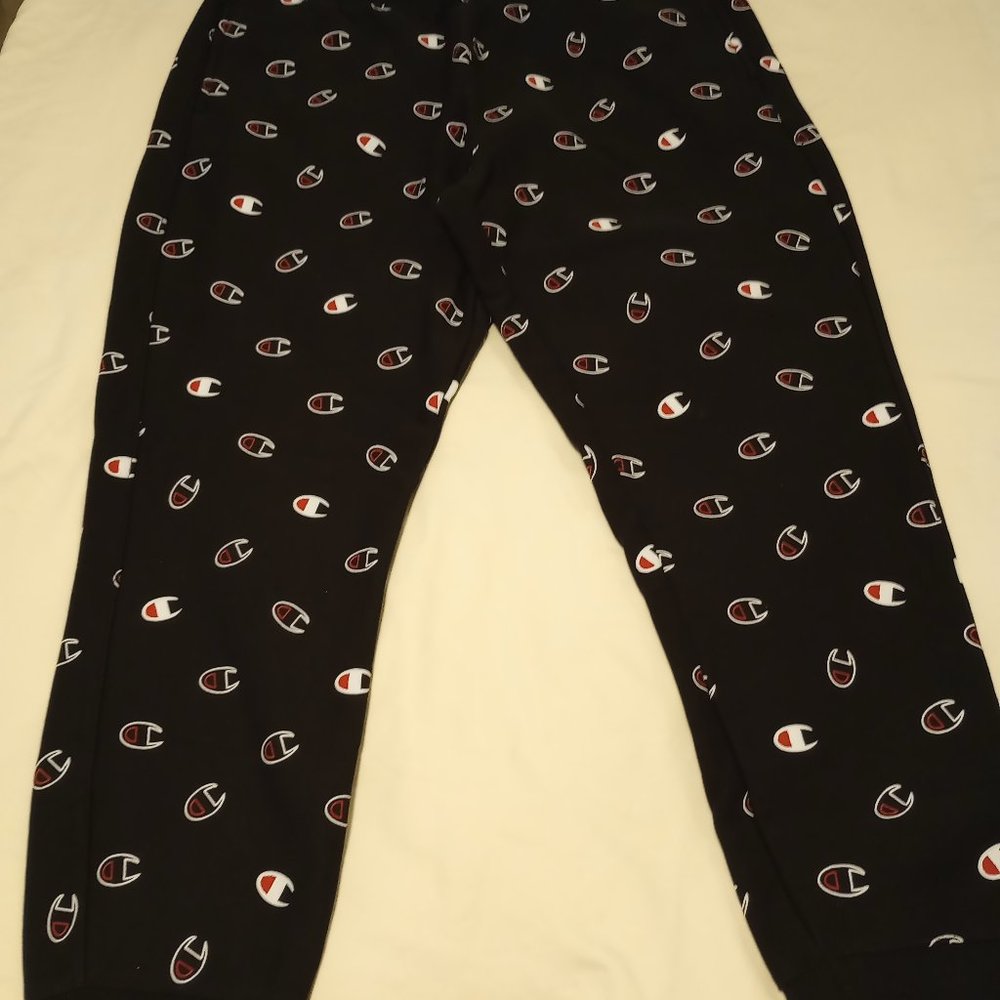 Champion Reverse Weave